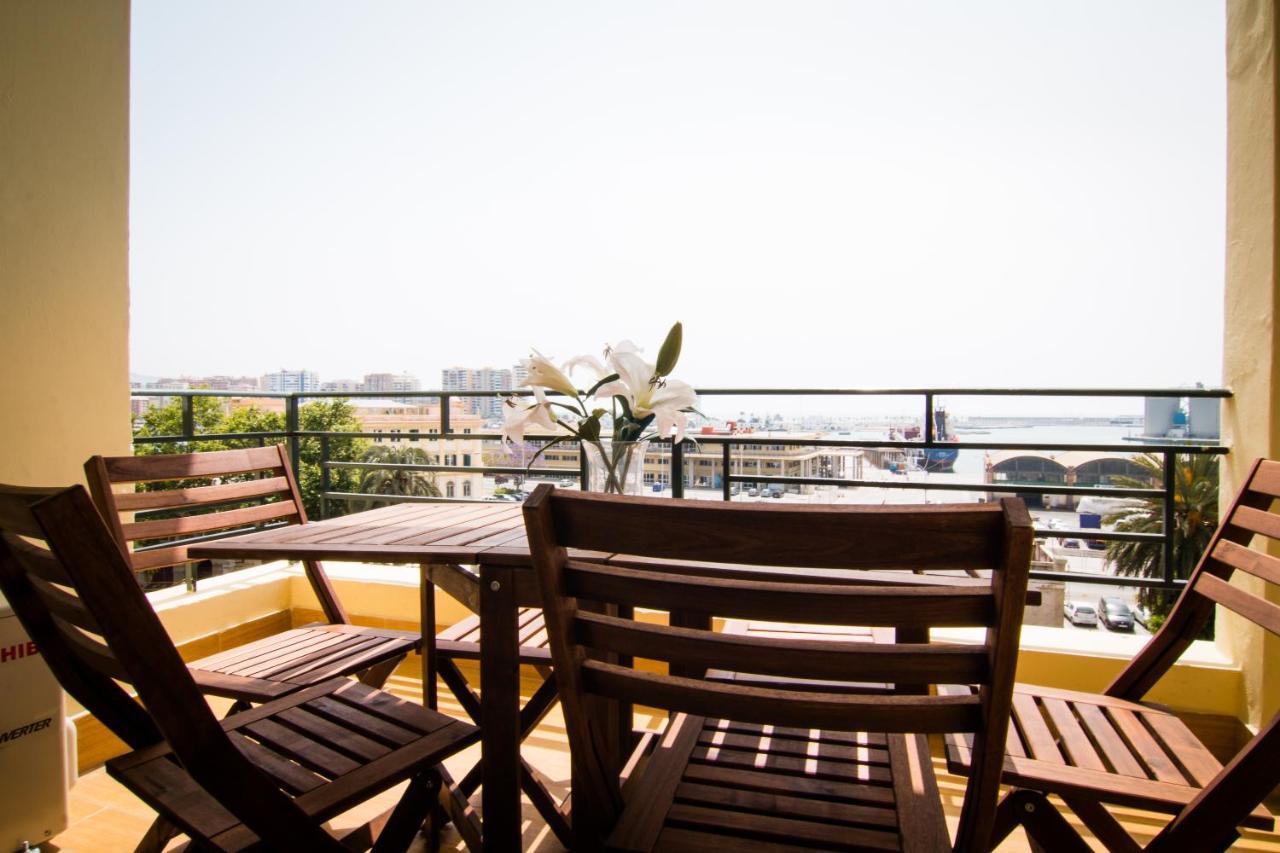 Holidays2Malaga Terraza & Junto Puerto Deportivo Екстериор снимка