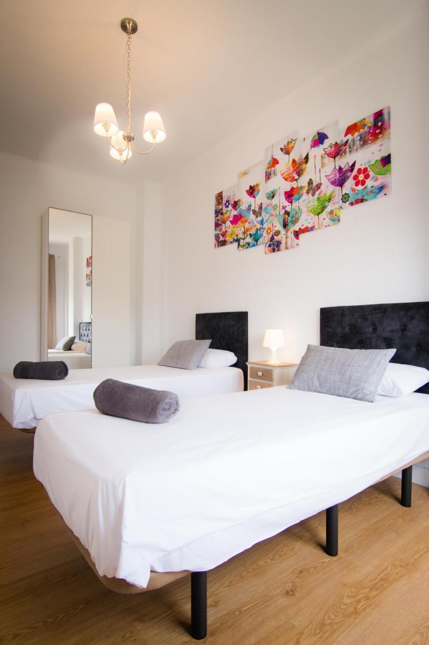 Holidays2Malaga Terraza & Junto Puerto Deportivo Екстериор снимка