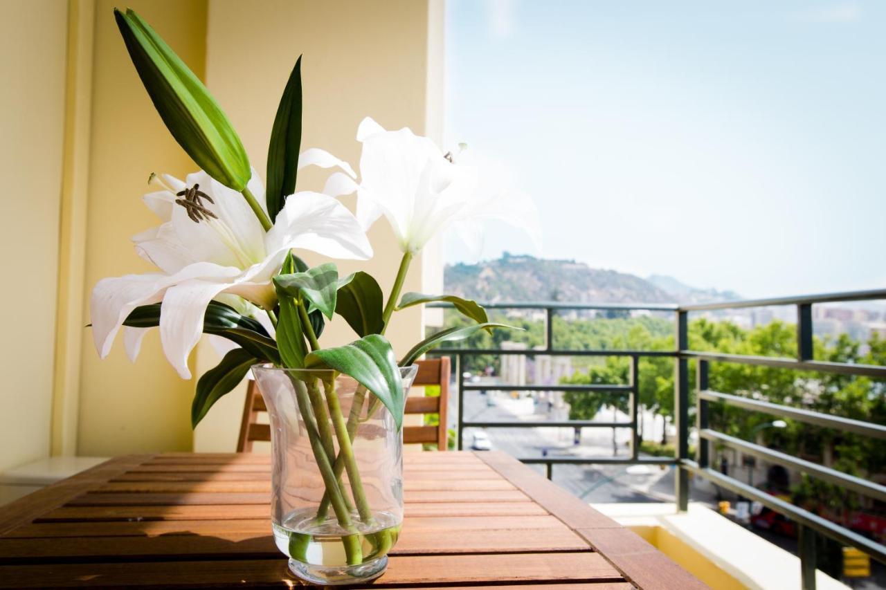 Holidays2Malaga Terraza & Junto Puerto Deportivo Екстериор снимка